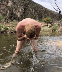 naked by the lake 5d997e6d0c3ed.jpg