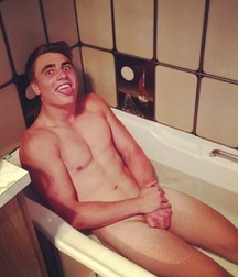 relaxed in the bathtub 5d9ac24e1d57d.jpg