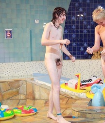 three naked friends 5d9ba89f4f9e5.jpg