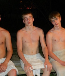 take off the towel please 5d9ba9774273c.jpg