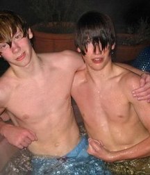 teen-boys-shirtless 5d9c9d06c368e.jpg