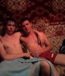teen-boys-shirtless 5d9c9d144fe13.jpg
