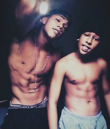 teen-boys-shirtless 5d9c9d25c75e9.jpg