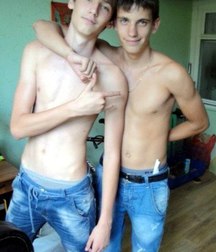 teen-boys-shirtless 5d9c9d331c7ab.jpg