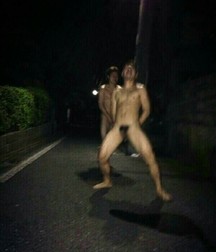 funny japanese straight guys 5d9f53db93ca1.jpg