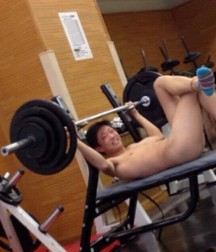 funny japanese straight guys 5d9f53e931680.jpg