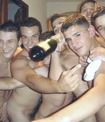 naked-boys-sports-teams 5da39510d376c.jpg