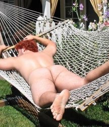 relax in the hammock 5da8ae2ba51e9.jpg