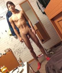 naked asian boys 5da976ffa3602.jpg