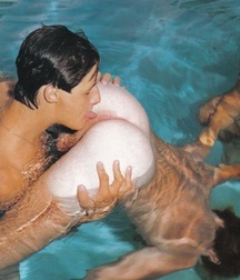 kids have fun in the pool 5da9778348ccb.jpg
