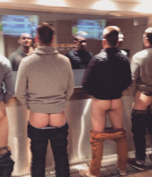 the boys pee together 5da9786a967ef.png
