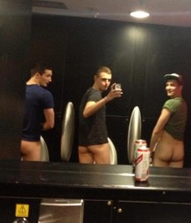 the boys pee together 5da97899b7848.jpg