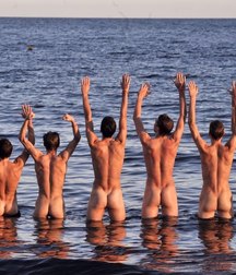 boys love water 5dac2a5e084d8.jpg