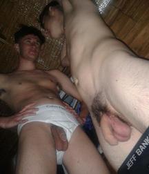 the boys have fun 5dac2b8e8456b.jpg