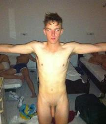 the boys have fun 5dac2b8fbc4c3.jpg