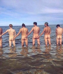 wet straight asses 5dae086e01321.jpg