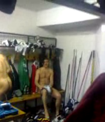 the smell of the dressing room 5dae09ecd1e3c.png