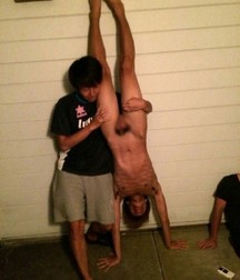 funny japanese boys 5dae0af4b1928.jpg