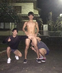 funny japanese boys 5dae0afc62a14.jpg