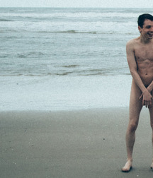 the sexy couple by the sea 5daf5fadf265b.jpg