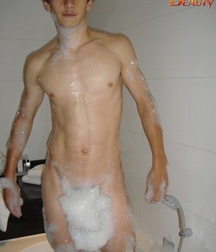the soft delicate soap foam 5daf6162d582c.jpg