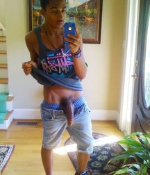 selfies in the mirror 5db1ebad35ae3.jpg