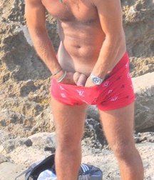 Voyeurism 5db357a764d3c.jpg