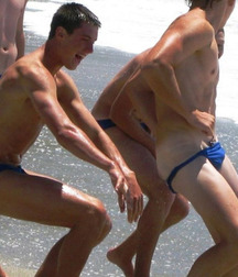 my friend's funny bottom 5db5a04a41d73.jpg