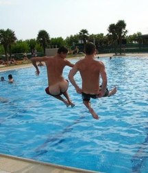 naked straight guys dive 5db5a12a2d28b.jpg