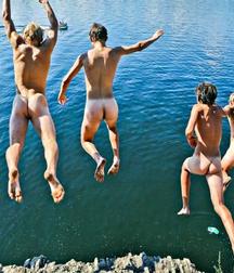 naked straight guys dive 5db5a149d1ed3.jpg