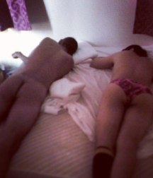in bed to sleep with in friend 5db5f51ac2068.jpg