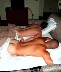 in bed to sleep with in friend 5db5f52bf2823.jpg