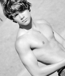 male beauty 5db84ea0e9183.jpg