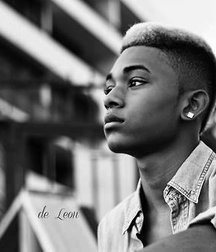 male beauty 5db84ec4f3c3e.jpg