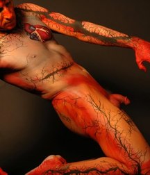 nudes and paintings 5dbb03820f155.jpg