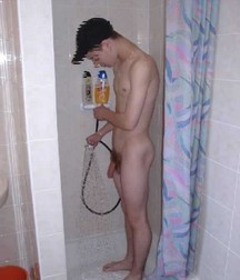 young boys in shower 5dbc5eec4ef87.jpg