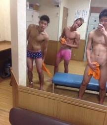 funny japanese straight boys 5dbc5f9492ad1.jpg