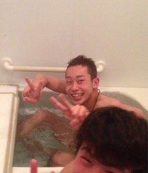 funny japanese straight boys 5dbc5f98d0179.jpg