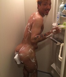 funny japanese straight boys 5dbc5fa82479f.jpg