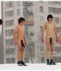 funny naked straight boys 5dbd86ed05e09.jpg