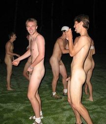 funny naked straight boys 5dbd86fb8798e.jpg
