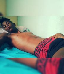 beautiful black guys 5dbe99679e829.jpg