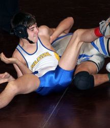 the boys fight 5dbe99f297987.jpg