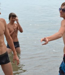 the summer of the boys 5dc096765f92c.jpg