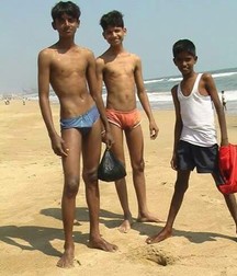 the summer of the boys 5dc0967e9266f.jpg