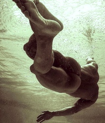 in the underwater kingdom 5dc2fd5b50e4f.jpg