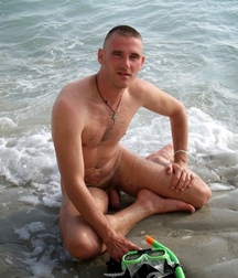 between the earth and the sea 5dc2fdb0799c3.jpg