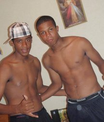 straight Brazilian guys 5dc3c88822d01.jpg
