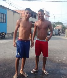 straight Brazilian guys 5dc3c89087032.jpg