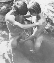vintage couple 5dc44ce5390a6.jpg
